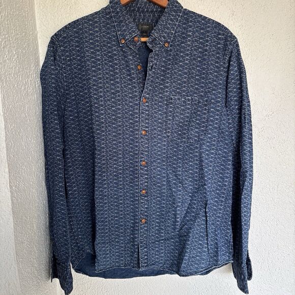J Crew Long Sleeved Men's Blue Button Down Size Large - Picture 2 of 7
